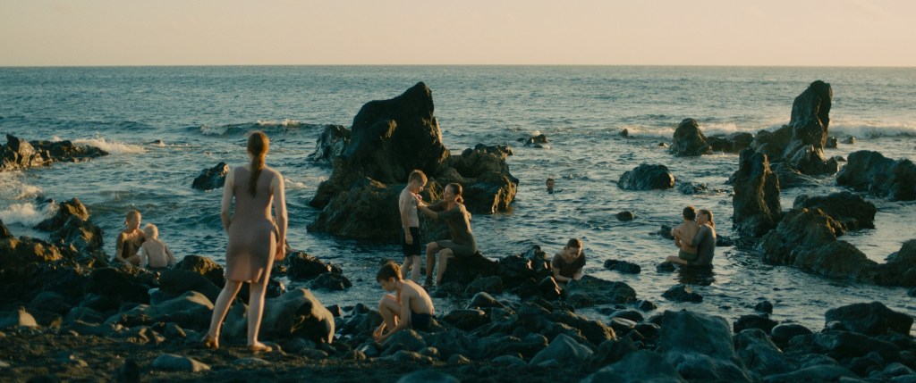 evolution_stills_000012lesfilmsduworso_potemkinefilms