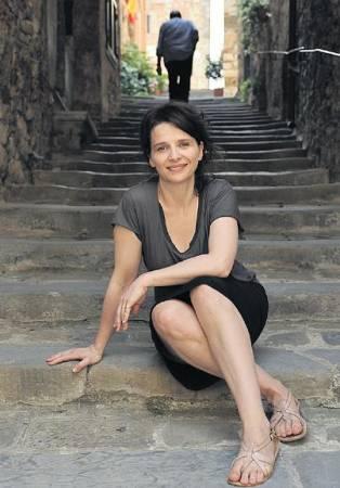 juliette-binoche-tournage-L-1 juliette-binoche-tournage-L-1